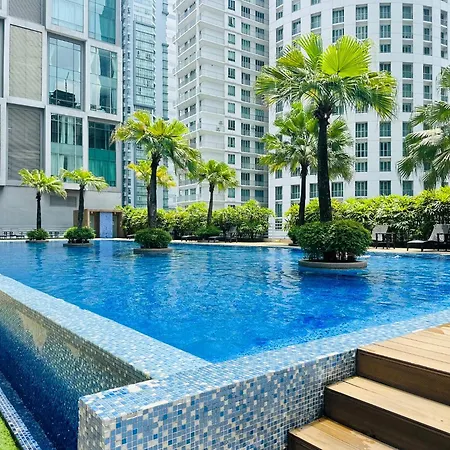 Soho Suites Klcc By Comfort Suites Kuala Lumpur Exterior photo
